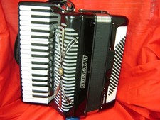 SONOLA 96 BASS ACCORDION