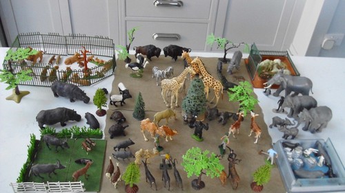 Britains model zoo playset - zoo,