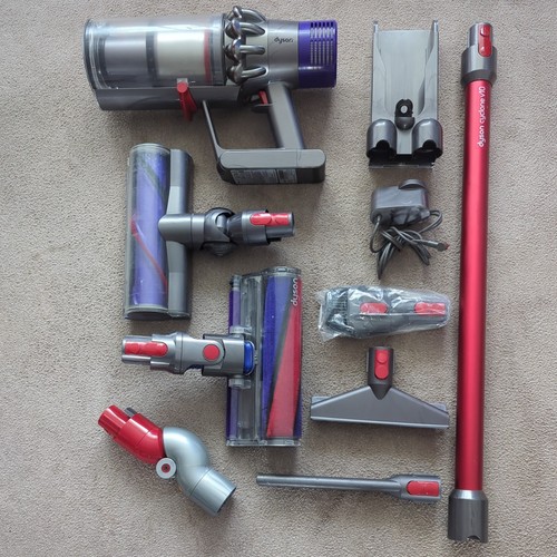 Genuine dyson v10 cordless - genuine,