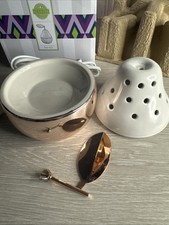 Scentsy Warmer  ~ Pear Fect ~