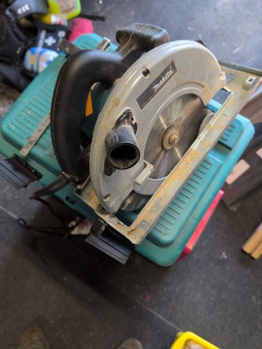 Makita circular saw - circular,