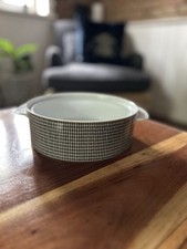 Thomas Medallion Onyx Grey"