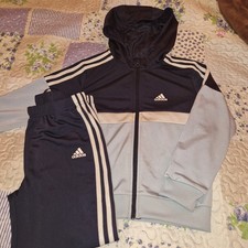 VGC BOYS Adidas Full Tracksuit Age 7-8