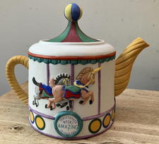 Vintage Christopher Wren 3D Amazing Fairground Circus Fine China Matte Teapot 
