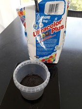 Mapei Ultracolor Plus Black Grout - 80g NOT 2kg pack!