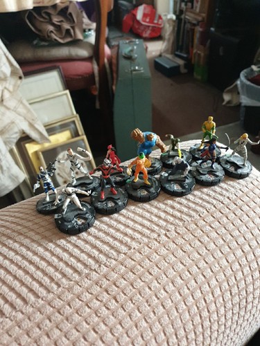 Heroclix miniature figure - heroclix,