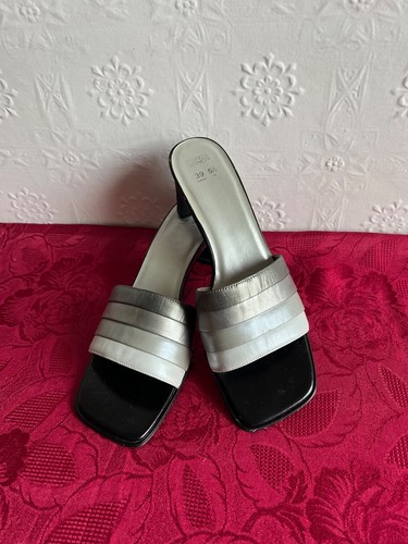 Marks spencer size 5 - &,