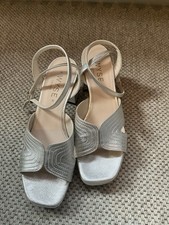 Wyse London Metallic Sandals