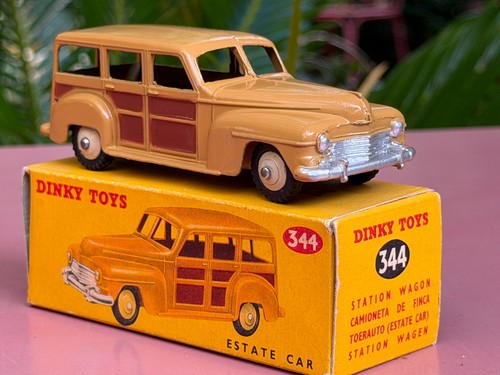 Dinky toys 344 plymouth - dinky,
