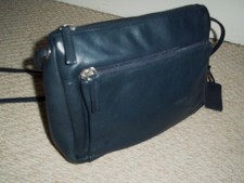 Fabulous LAKELAND Small Classic Navy Leather Shoulder Bag/Crossbody Bag