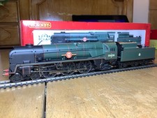 Hornby R2204 BR E/Emblem 4-6-2 Rebuilt Merchant Navy Class Loco 35020 Bibby Line