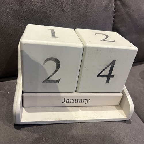 Wooden block calendar - block,