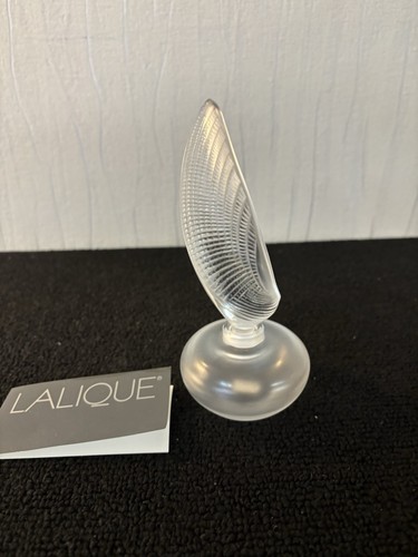 Lalique crystal perfume bottle - perfume,