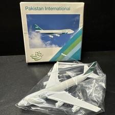 Schabak Diecast 1:600 Model Airliner Boeing 747 PIA Pakistan 901/25