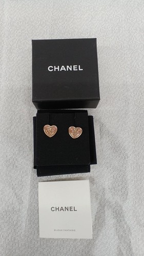 Chanel heart earrings - chanel, gold