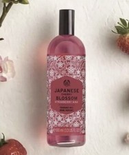 The Body Shop Japanese Cherry Blossom Strawberry Kiss Body Mist 100ml