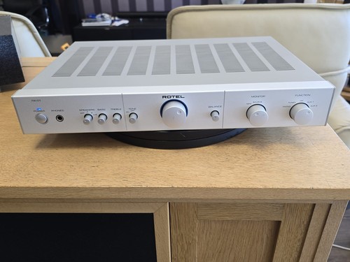 Rotel stereo amplifier - stereo,
