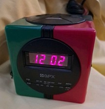 D530 Vtg 1990s GPX Gran Prix ALARM RADIO CLOCK rubiks simon Multi-Color CUBE