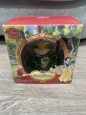 Disney Store Exclusive Snow