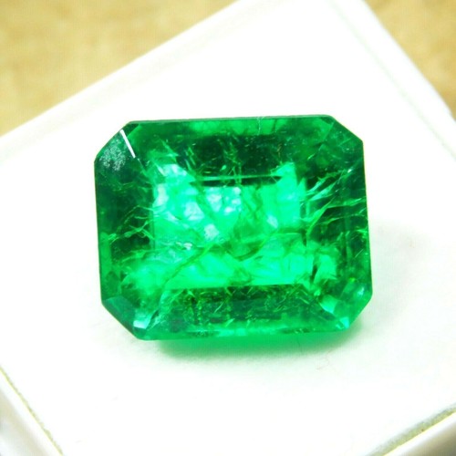 Emerald cut certified - emerald,