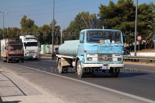 Truck photo mercedes - truck, lp