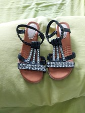 Size 5 Diamantes Sandals