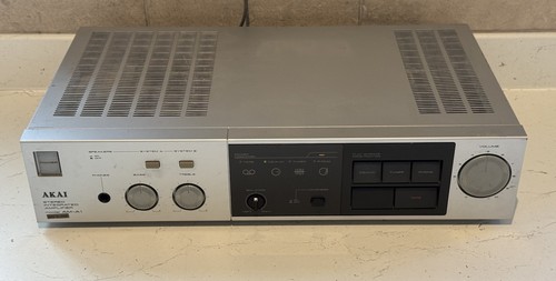 Akai integrated amplifier