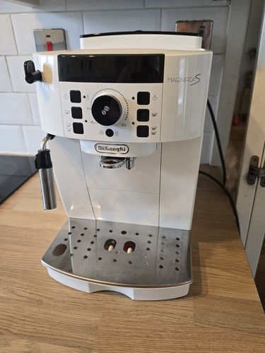 Coffee machine delongui - coffee,