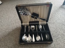 Boxed Yeoman Plate, Chrome