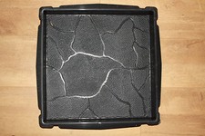 CONCRETE PAVING GARDEN PATH