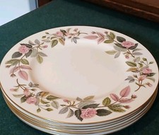 Wedgwood - Hathaway Rose - 6 x 10.5" Dinner Plates