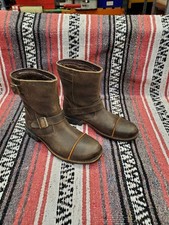  MENS UGG ROCKVILLE FULL GRAIN  WATERPROOF LEATHER MOTORCYCLE STYLE BOOTS. UK 11