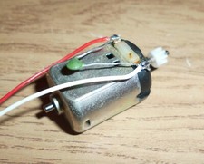 Scalextric Mabuchi motor black end with wires & pinion SUPERB vintage spares i