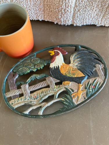 Cast iron cockerell trivet - iron,