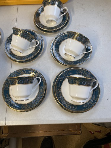 Royal doulton carlyle tea set - doulton,