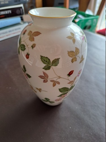 Wedgwood wild strawberry - wedgwood,