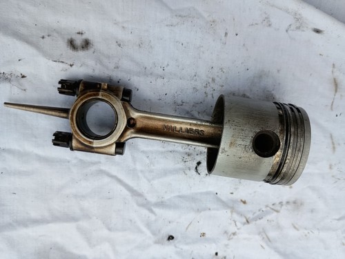 Piston and conrod - conrod, assembly