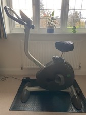 E5 Tunturi Exercise Bike
