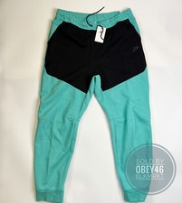 Nike Tech Fleece Joggers Size