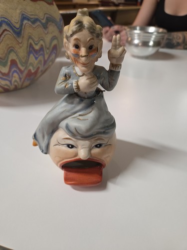 Vintage old lady ashtray - old,