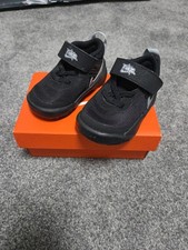 Nike Team Hustle D10 IN10