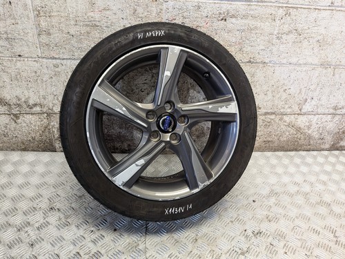 Volvo v40 2016 - 2016, inch