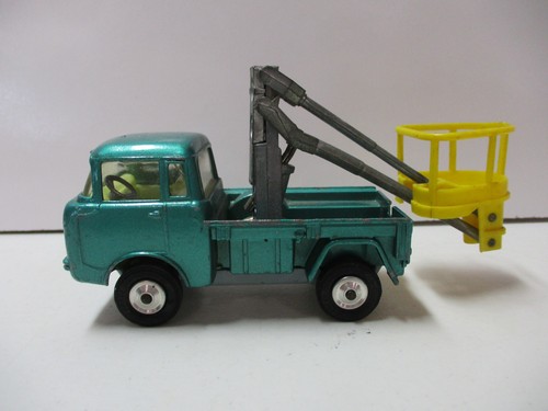Corgi toys jeep 150 - corgi,