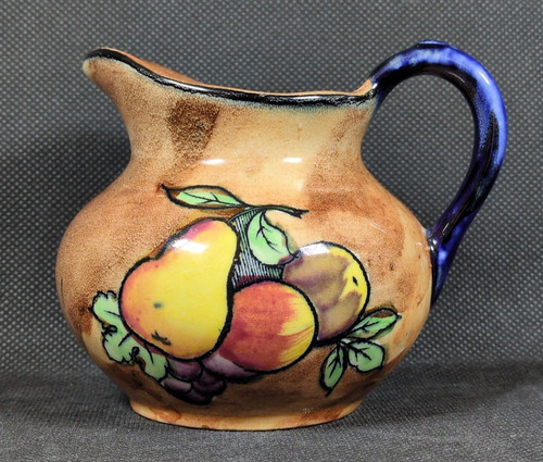 Tunstall vintage pottery - &,