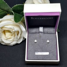 Beaverbrooks ladies9ct White Gold Diamond Stud Earrings £350 - Unworn