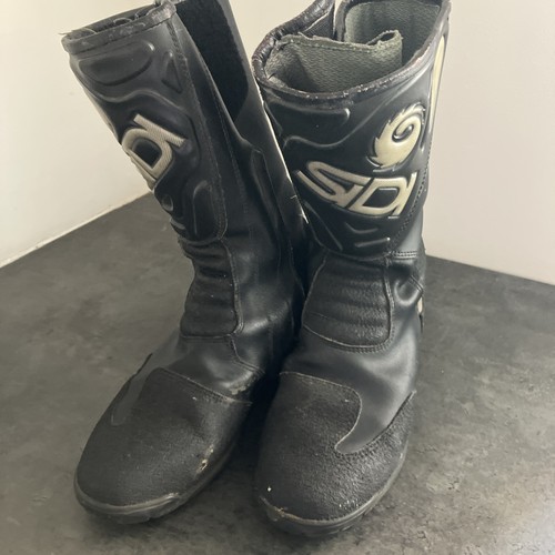 Sidi worn motorbike boots size - worn,