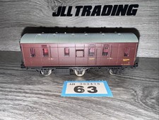 DAPOL  00 BR 6 WHEEL STOVE VAN R 'M32928M'.  CAT NO. HM004a Defects Marks