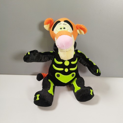 Disney store exclusive - disney,