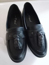Ladies moccasin shoes