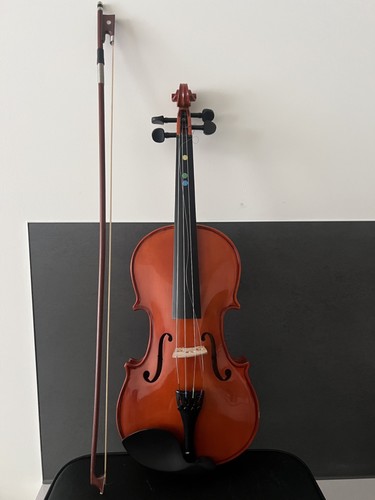 Full size violin - bow, &